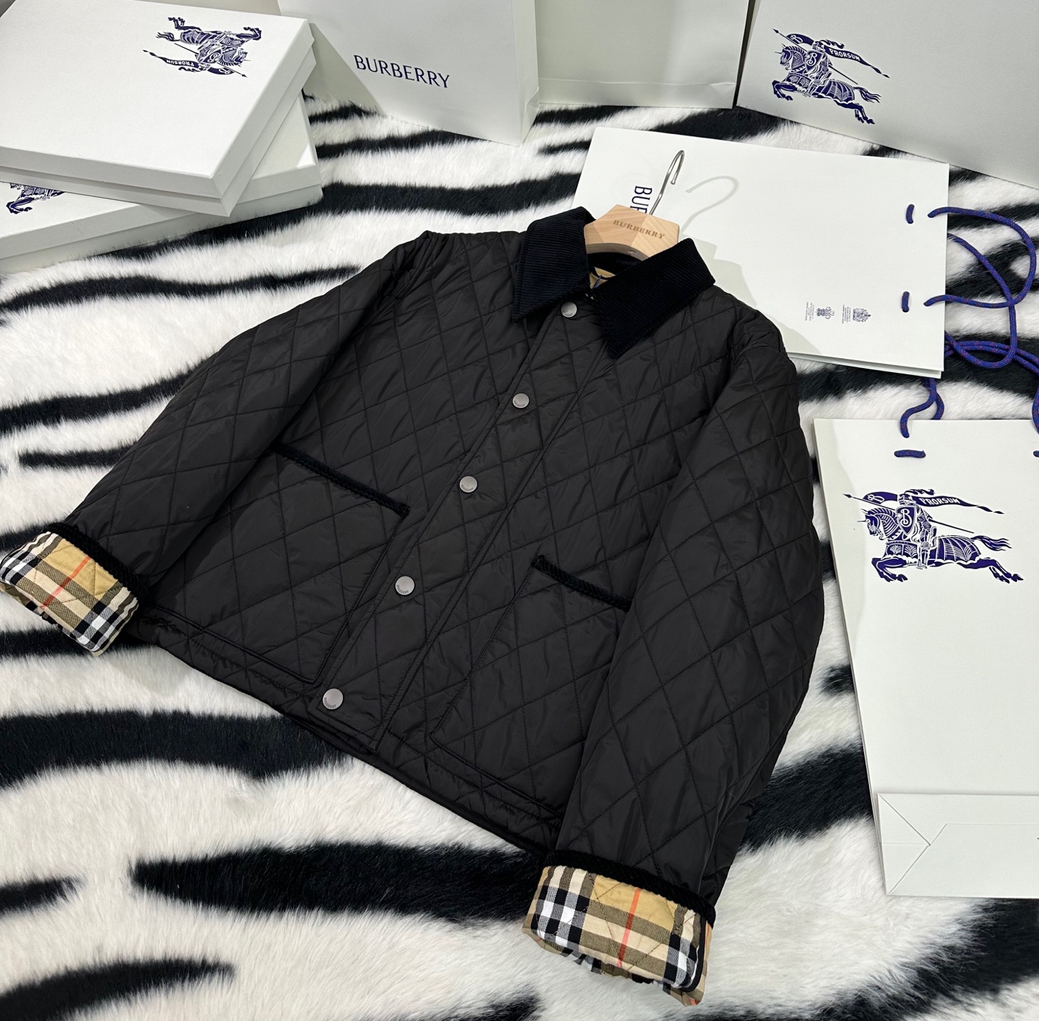 버버리 Burberry 패딩 재킷 81074651
