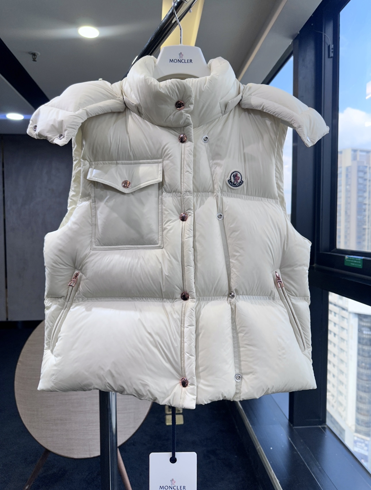 몽클레어 Moncler pario 다운 베스트 조끼 / 구스다운(거위)。
