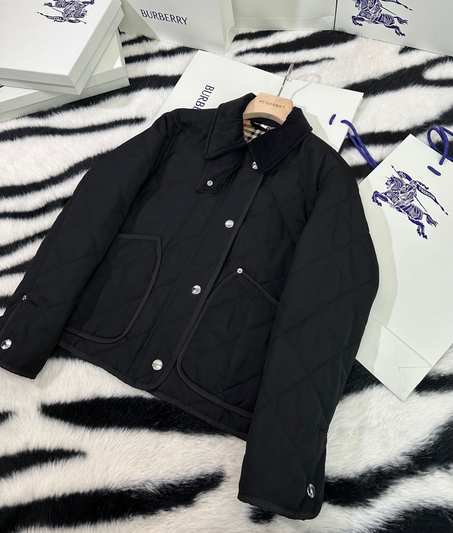 버버리 Burberry 패딩 재킷