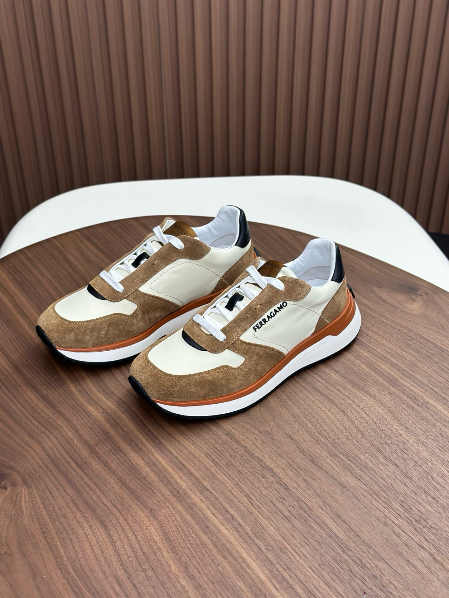 살바토레 페라가모 Salvatore Ferragamo 스니커즈