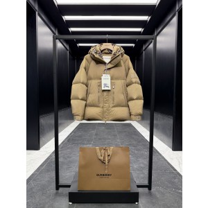 버버리 Burberry 다운재킷。