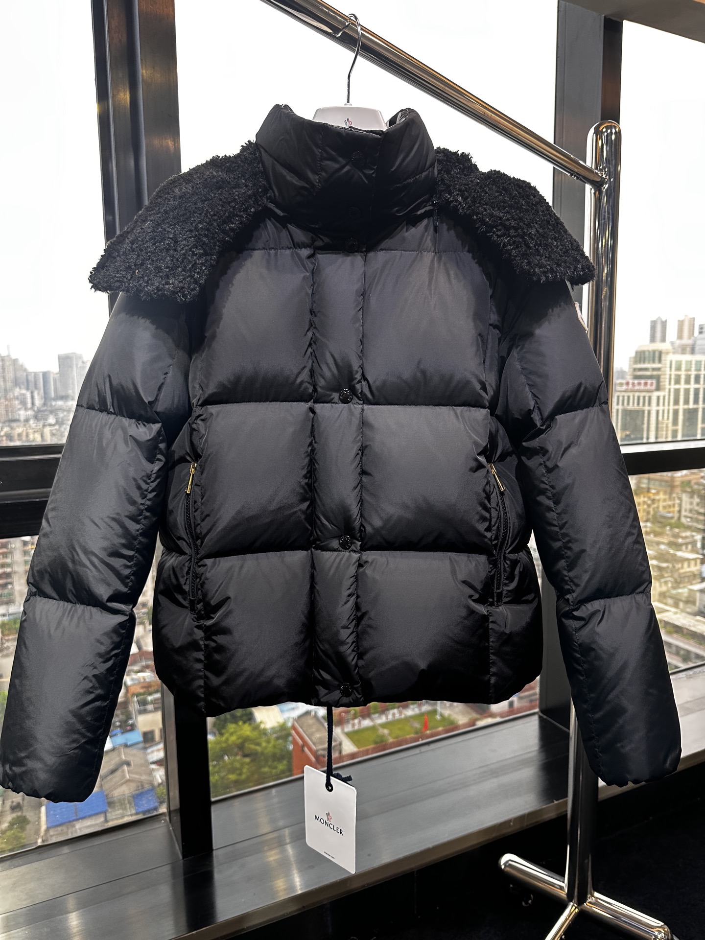 몽클레어 Moncler Castelnou 다운재킷。