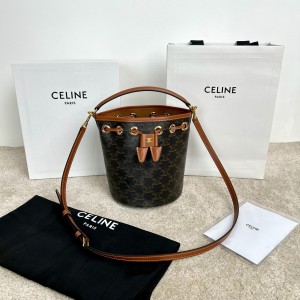 셀린느 Celine 121672 Teen Clara Bag in Triomphe Canvas and Calfskin Tan