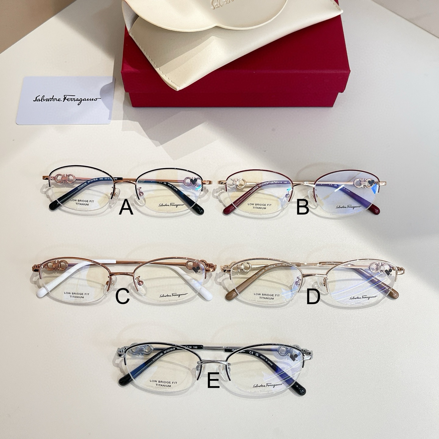 살바토레 페라가모 Salvatore Ferragamo SF2576LB 53口18-140