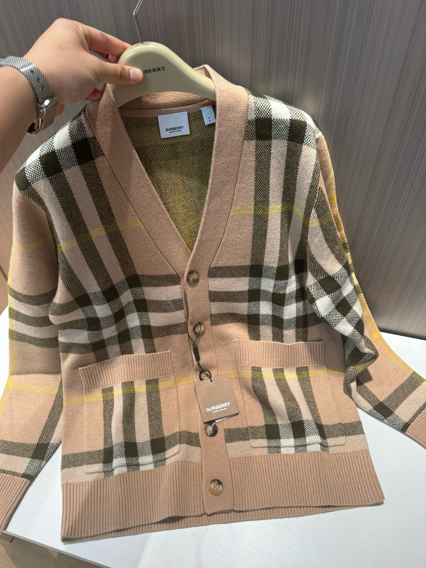 버버리 Burberry 가디건