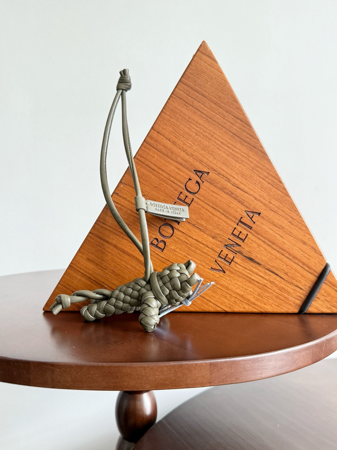 보테가베네타 Bottega Veneta 835969 캣 참