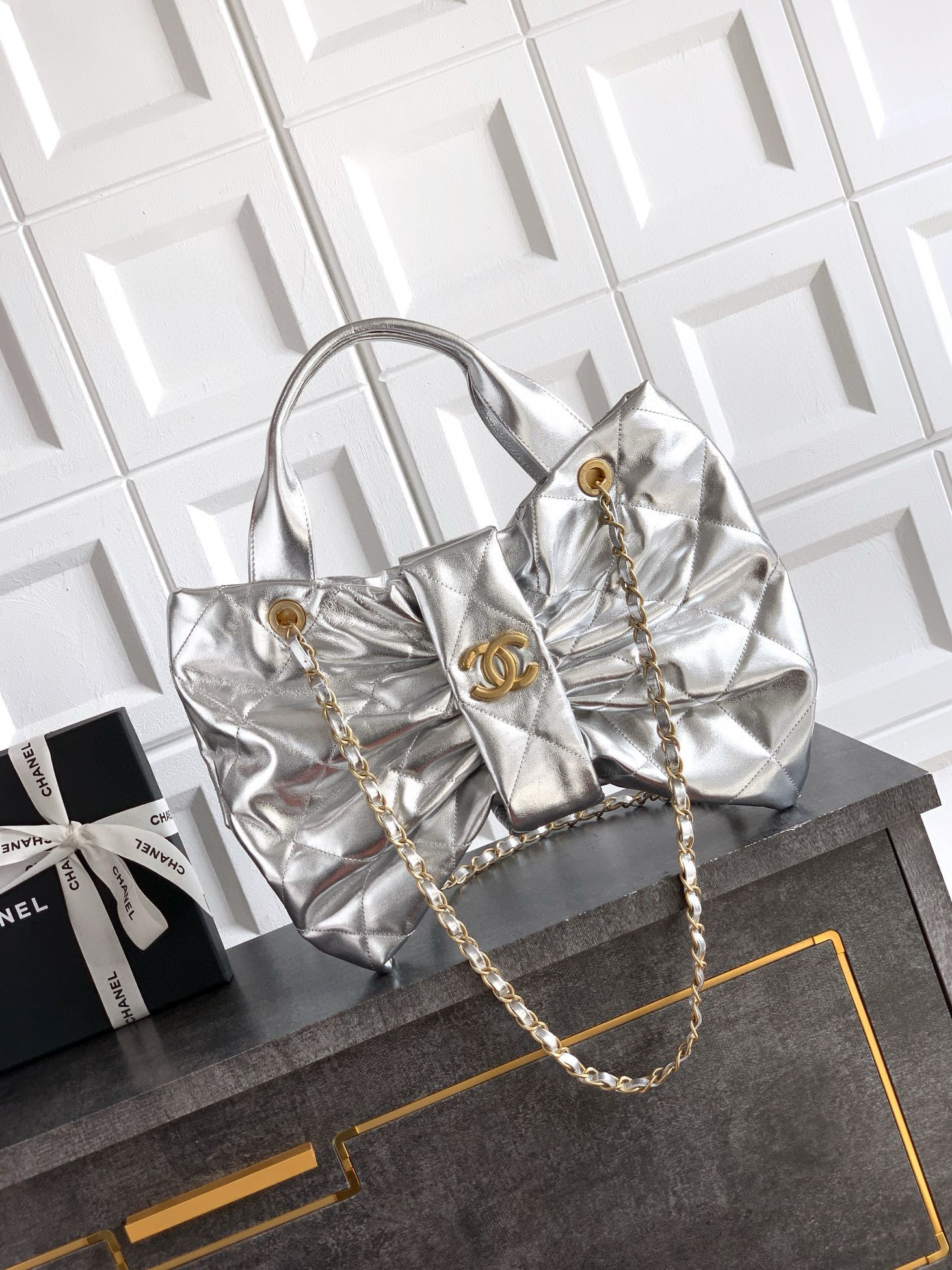 샤넬 Chanel AS5851 Bow Bag silver