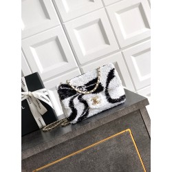 샤넬 Chanel 25k Mini Classic Flap Bag 20cm