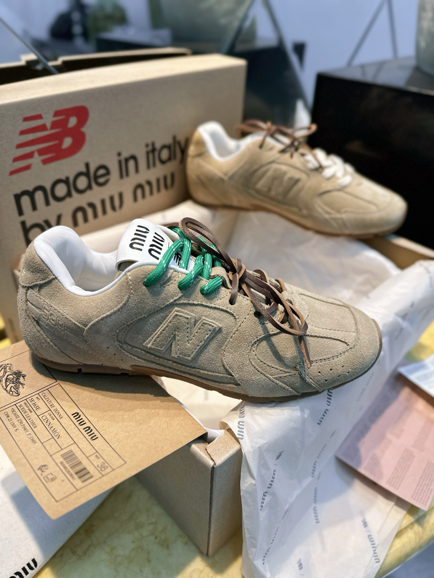 New Balance X Miu Miu 530 SL 스니커즈