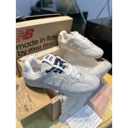 New Balance X Miu Miu 530 SL 스니커즈