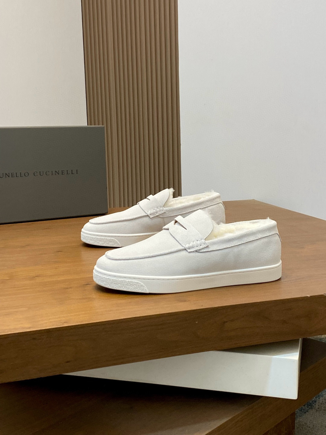 브루넬로 쿠치넬리 Brunello Cucinelli 스니커즈