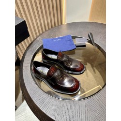 프라다 Prada 로퍼