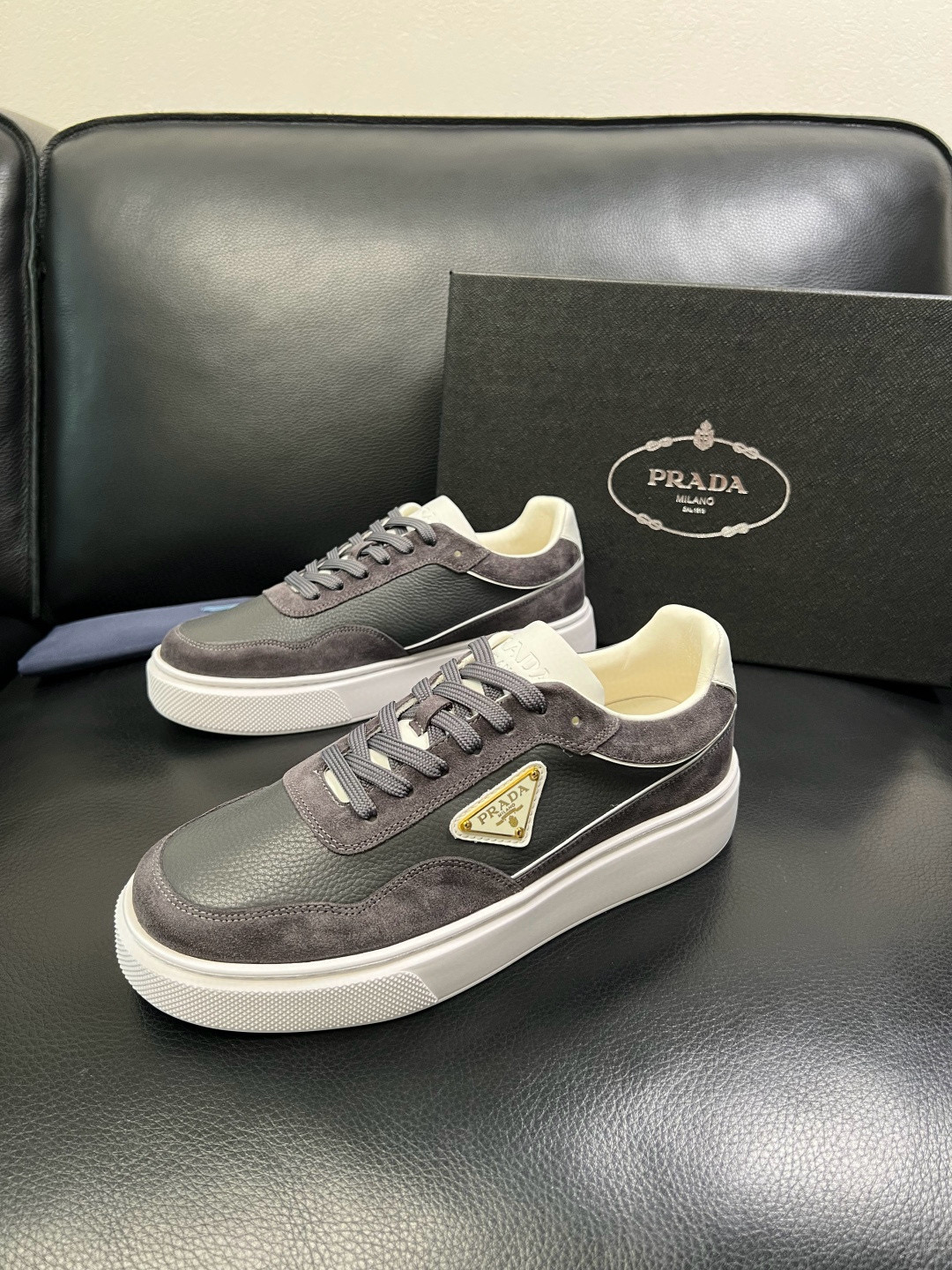 프라다 Prada 스니커즈