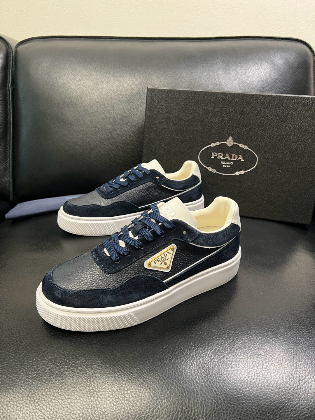 프라다 Prada 스니커즈