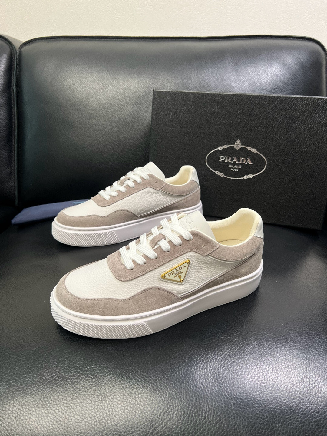 프라다 Prada 스니커즈