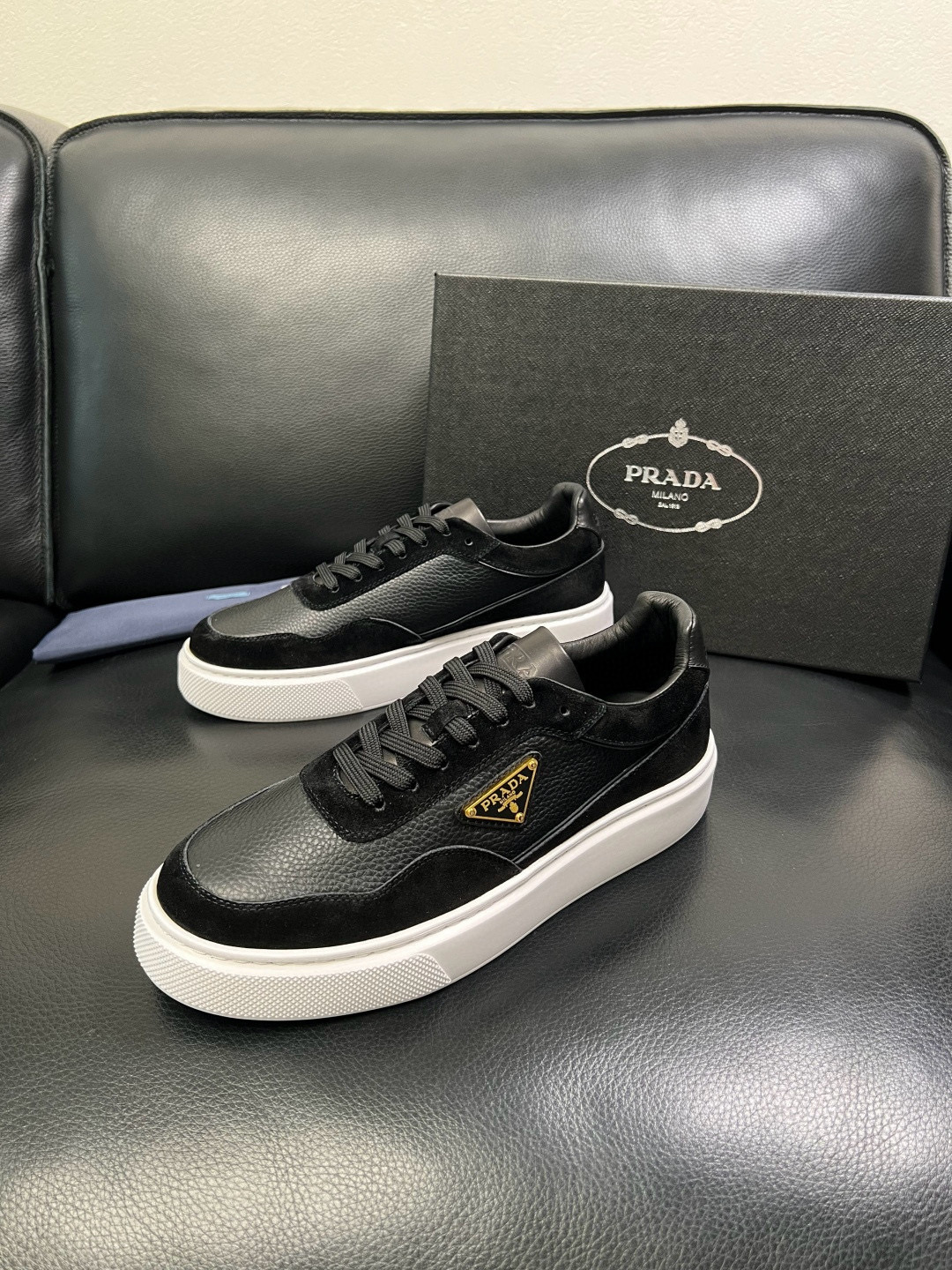 프라다 Prada 스니커즈