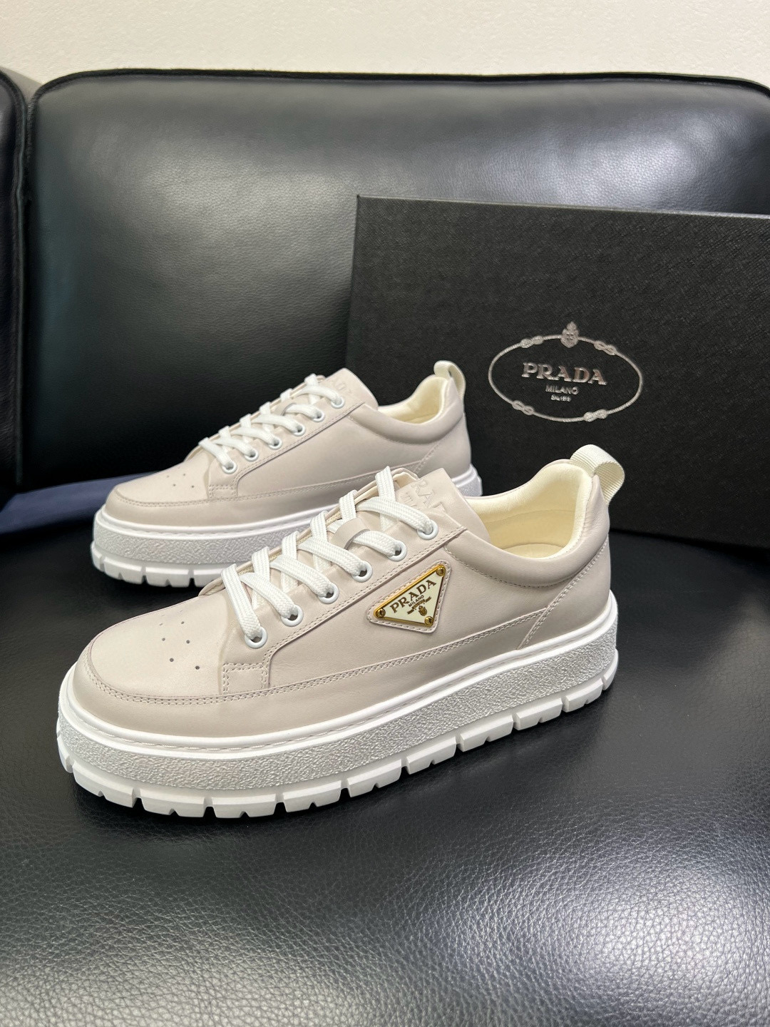 프라다 Prada 스니커즈