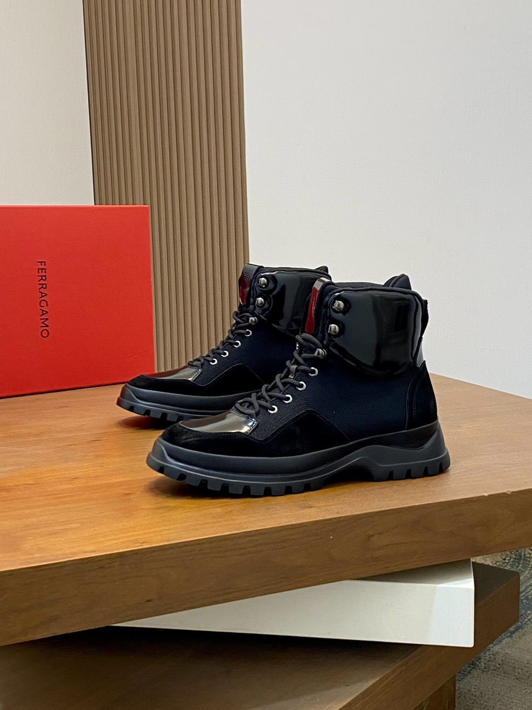 살바토레 페라가모 Salvatore Ferragamo 앵클 부츠