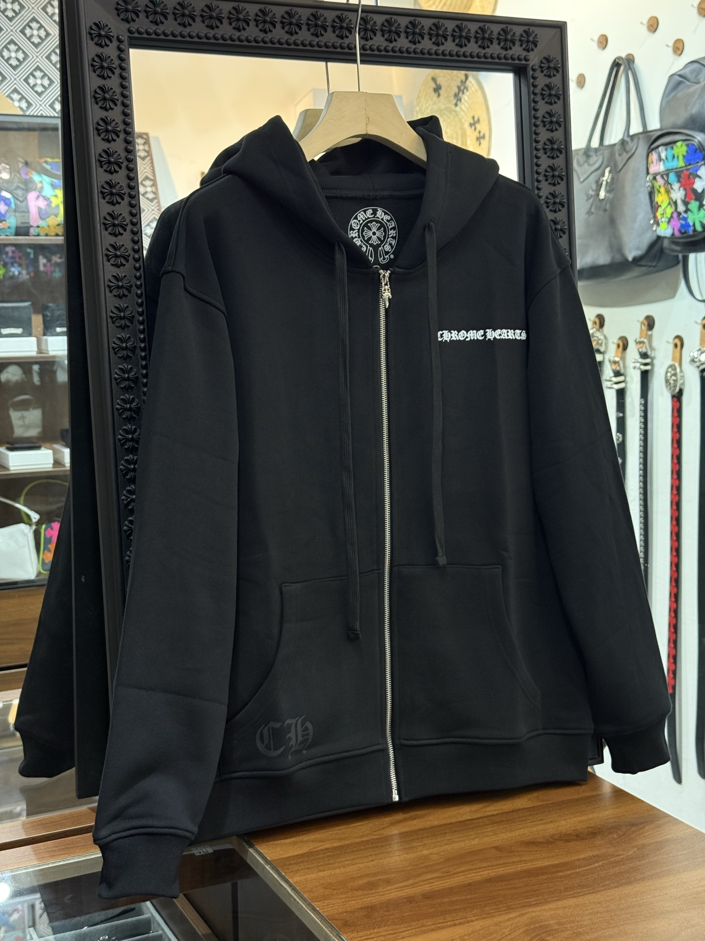 크롬하츠 Chrome Hearts Malibu 후드 집업