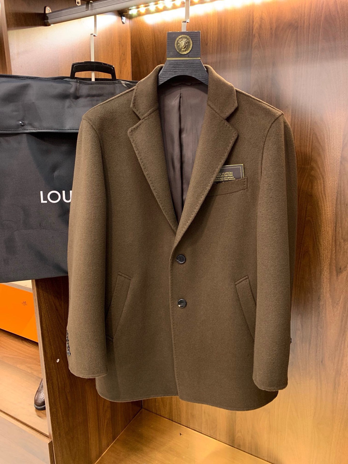 루이비통 Louis Vuitton 코트