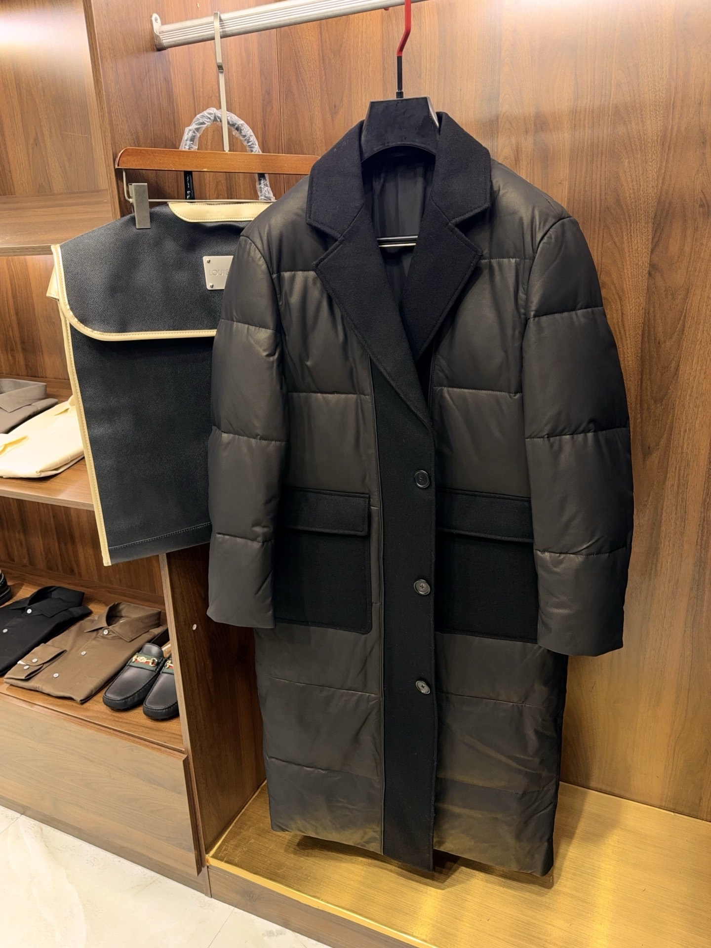 루이비통 Louis Vuitton 다운 코트