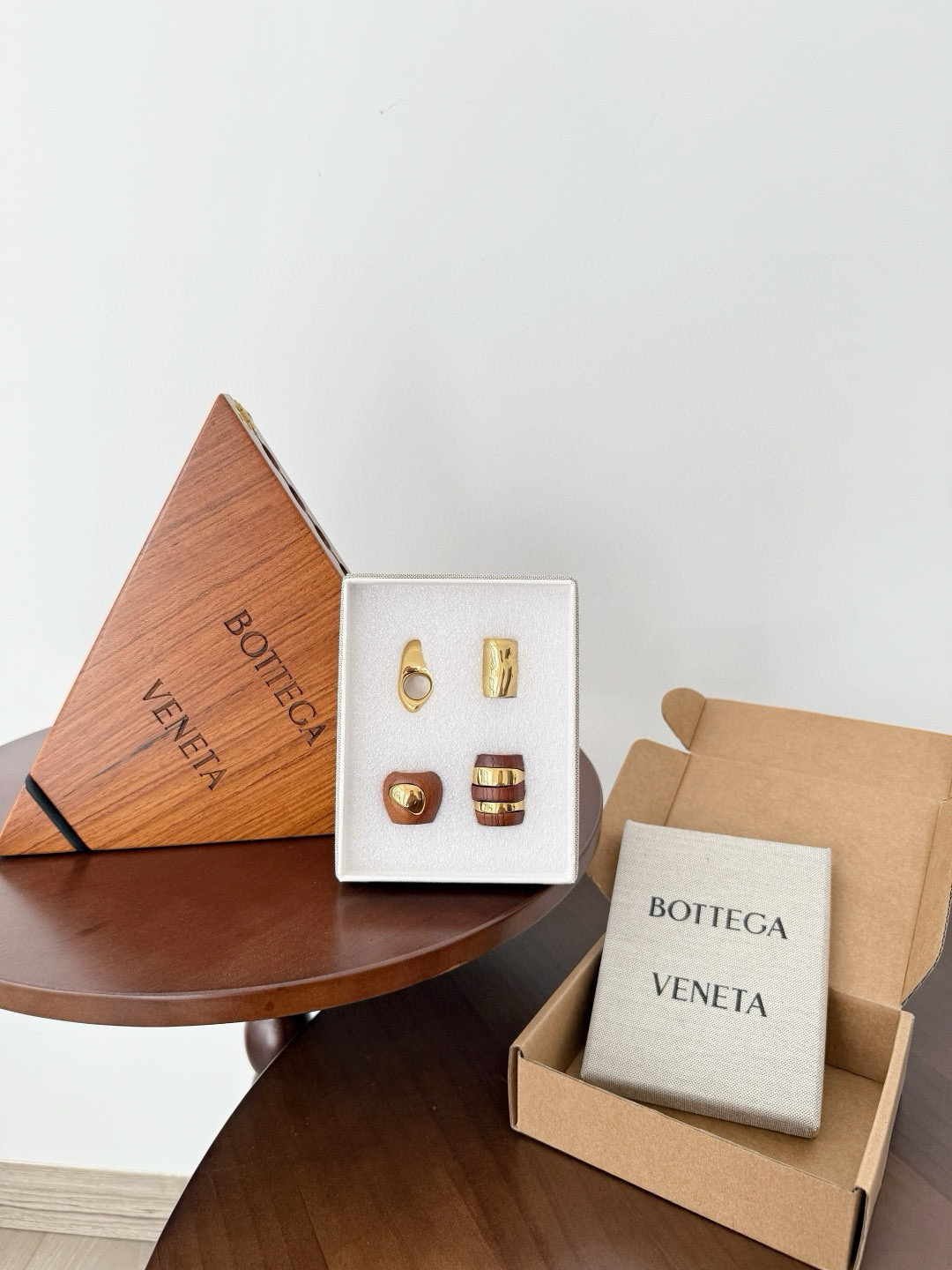 보테가베네타 Bottega Veneta