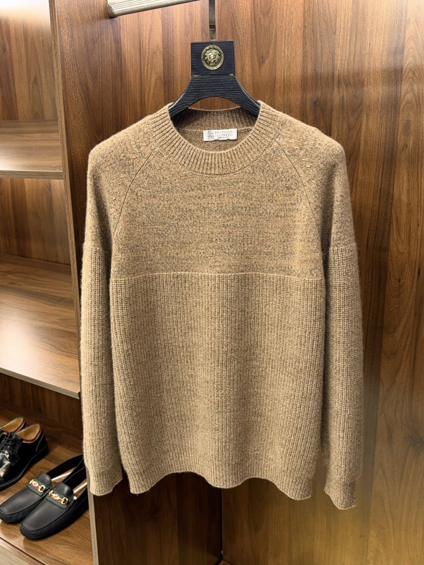 브루넬로 쿠치넬리 Brunello Cucineli 스웨터