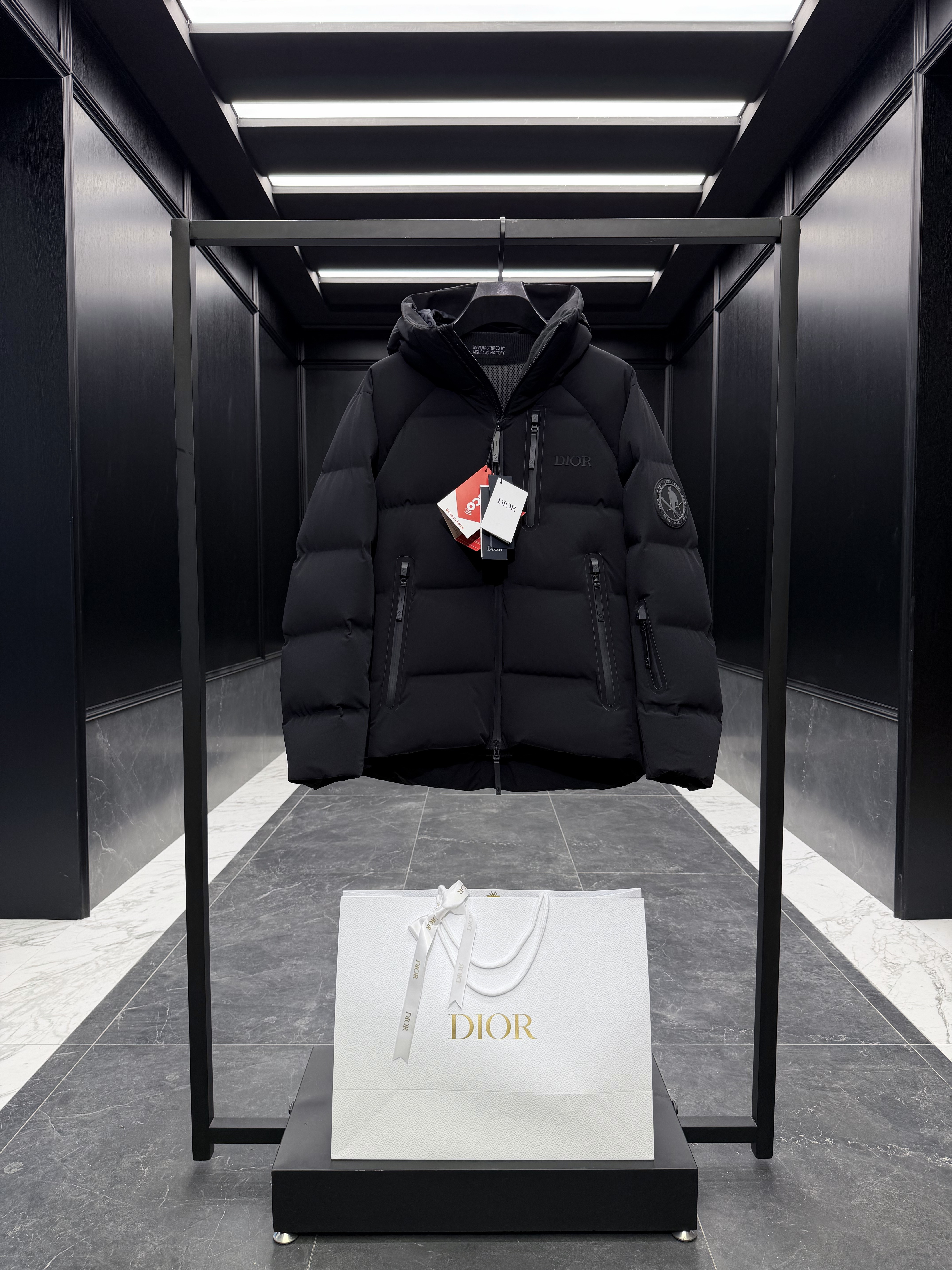 디올 DIOR 다운재킷