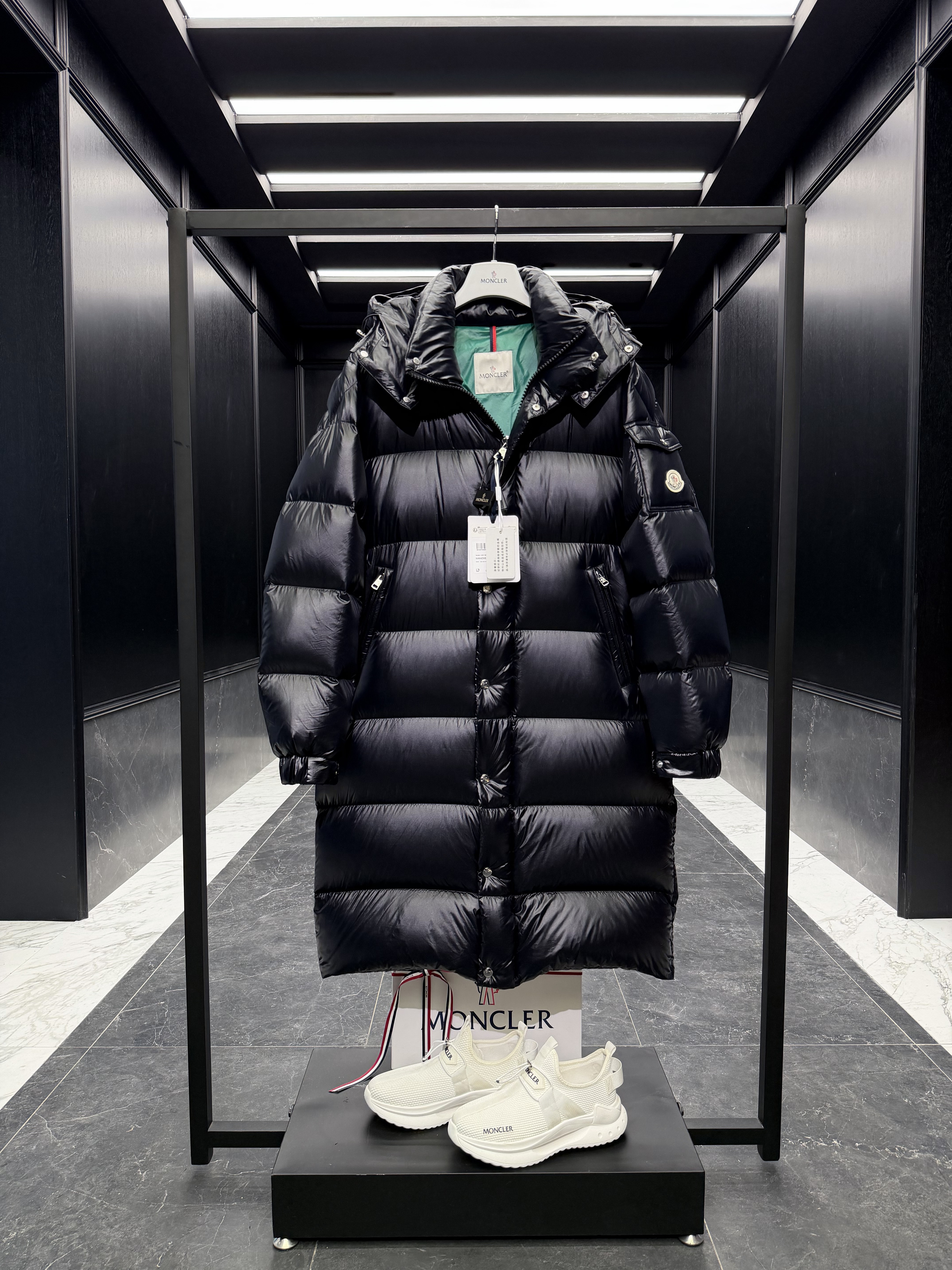 몽클레어 Moncler Hanoverian 롱 다운재킷