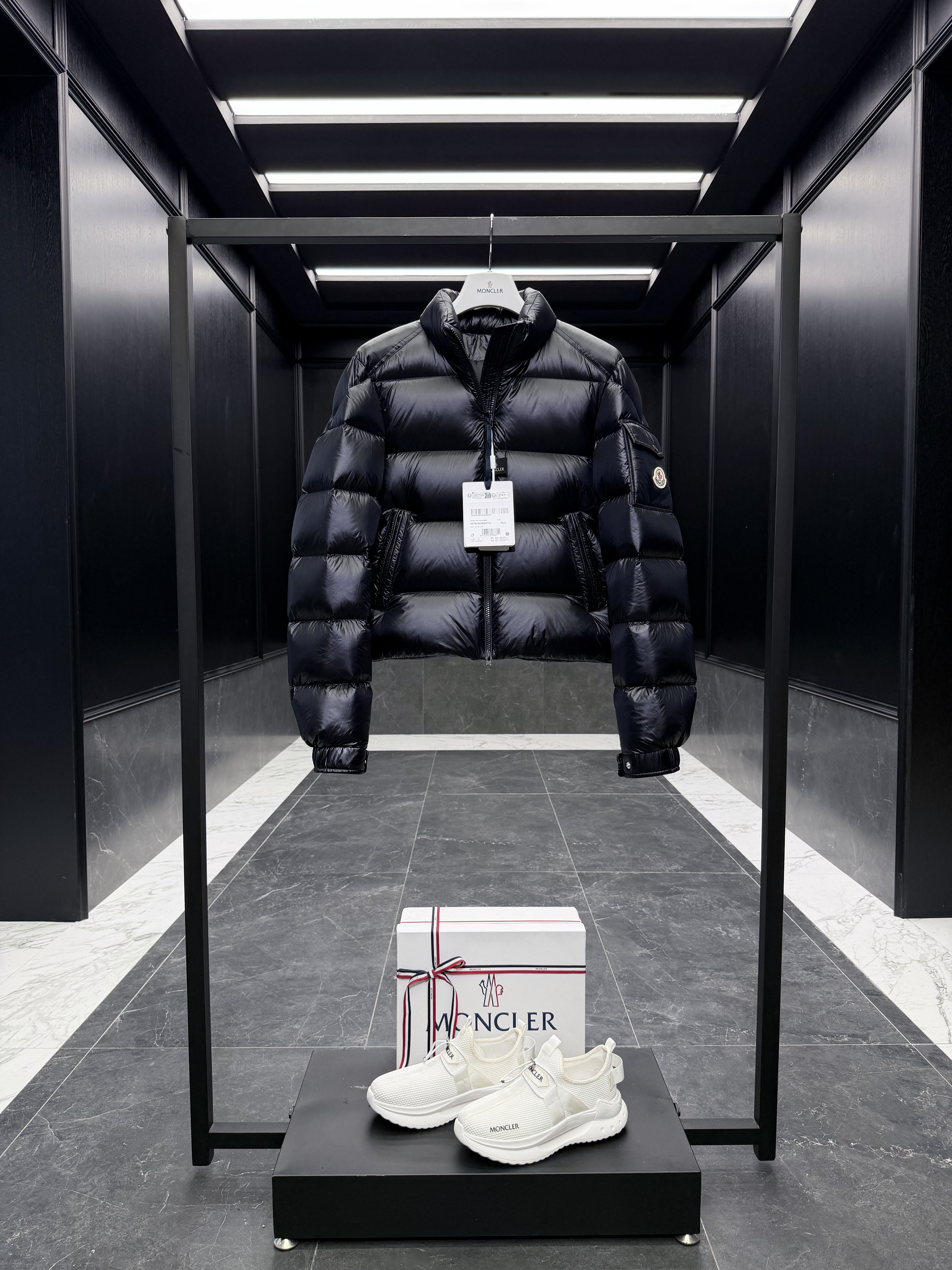 몽클레어 Moncler petra 다운재킷