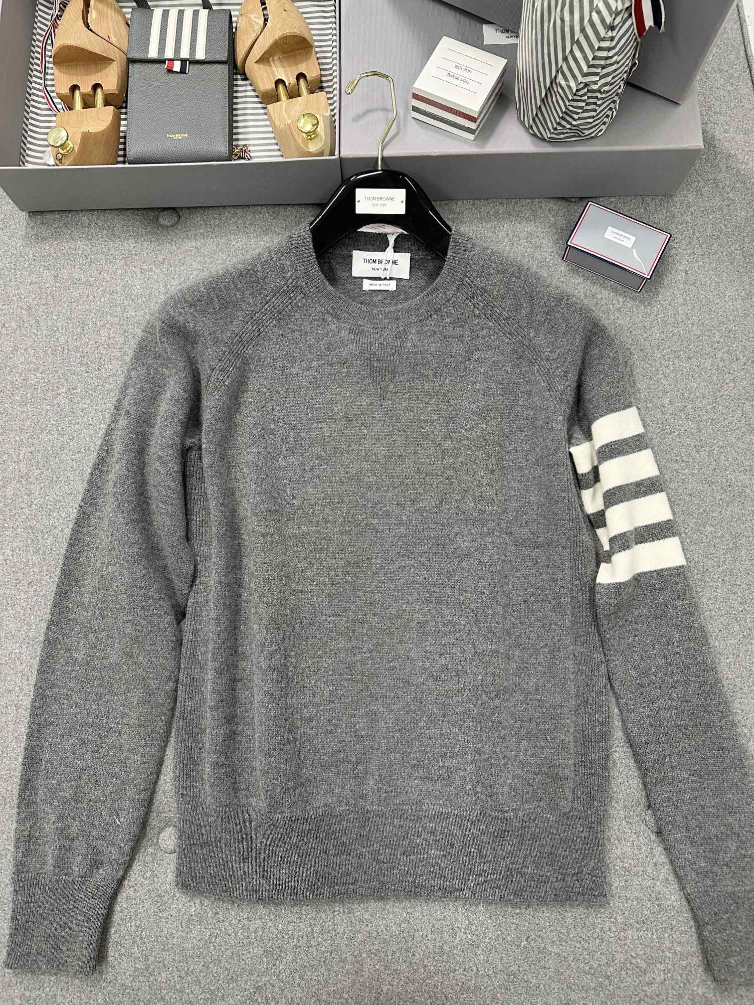 톰브라운 Thom Browne 스웨터