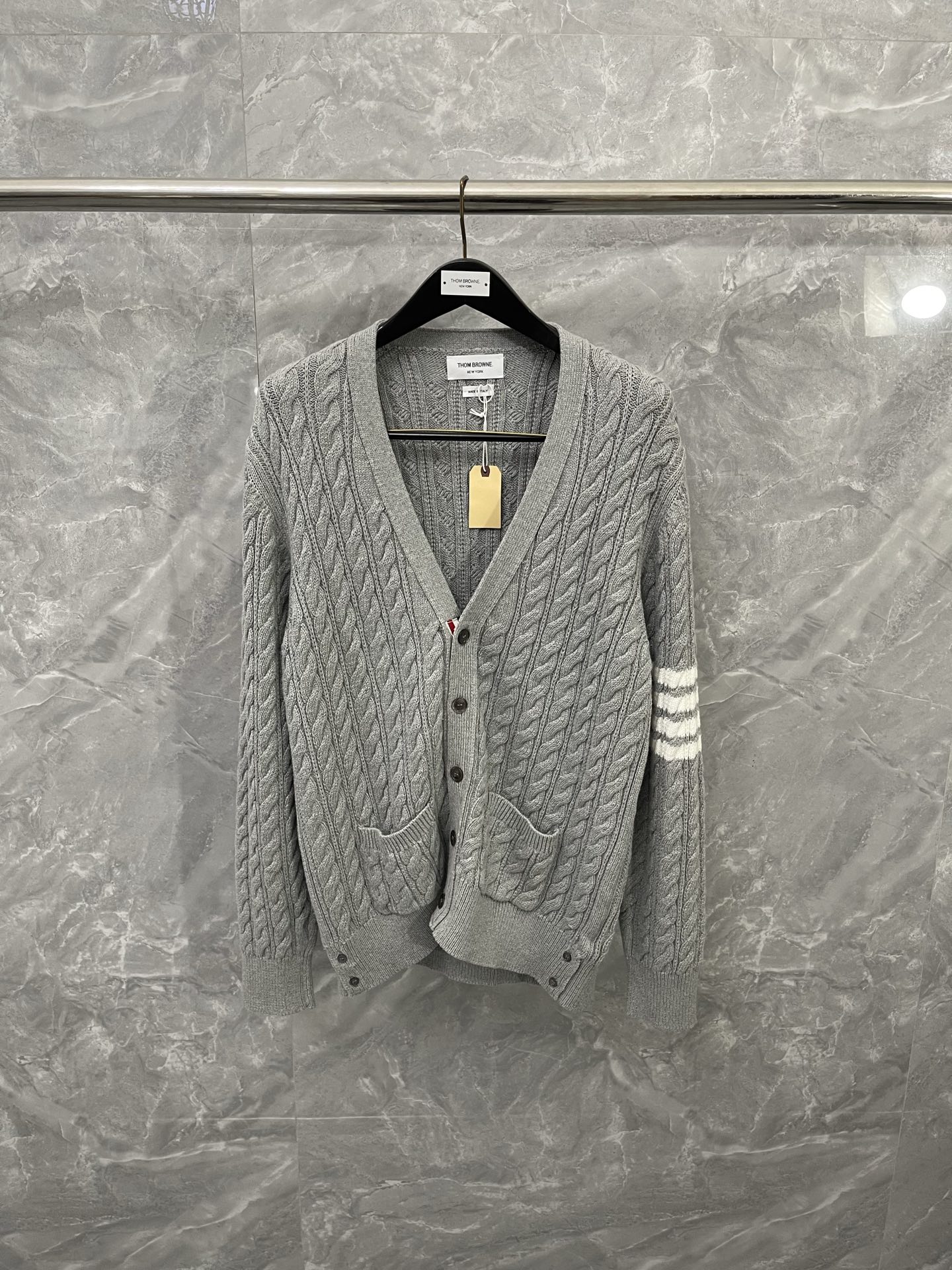 톰브라운 Thom Browne 가디건