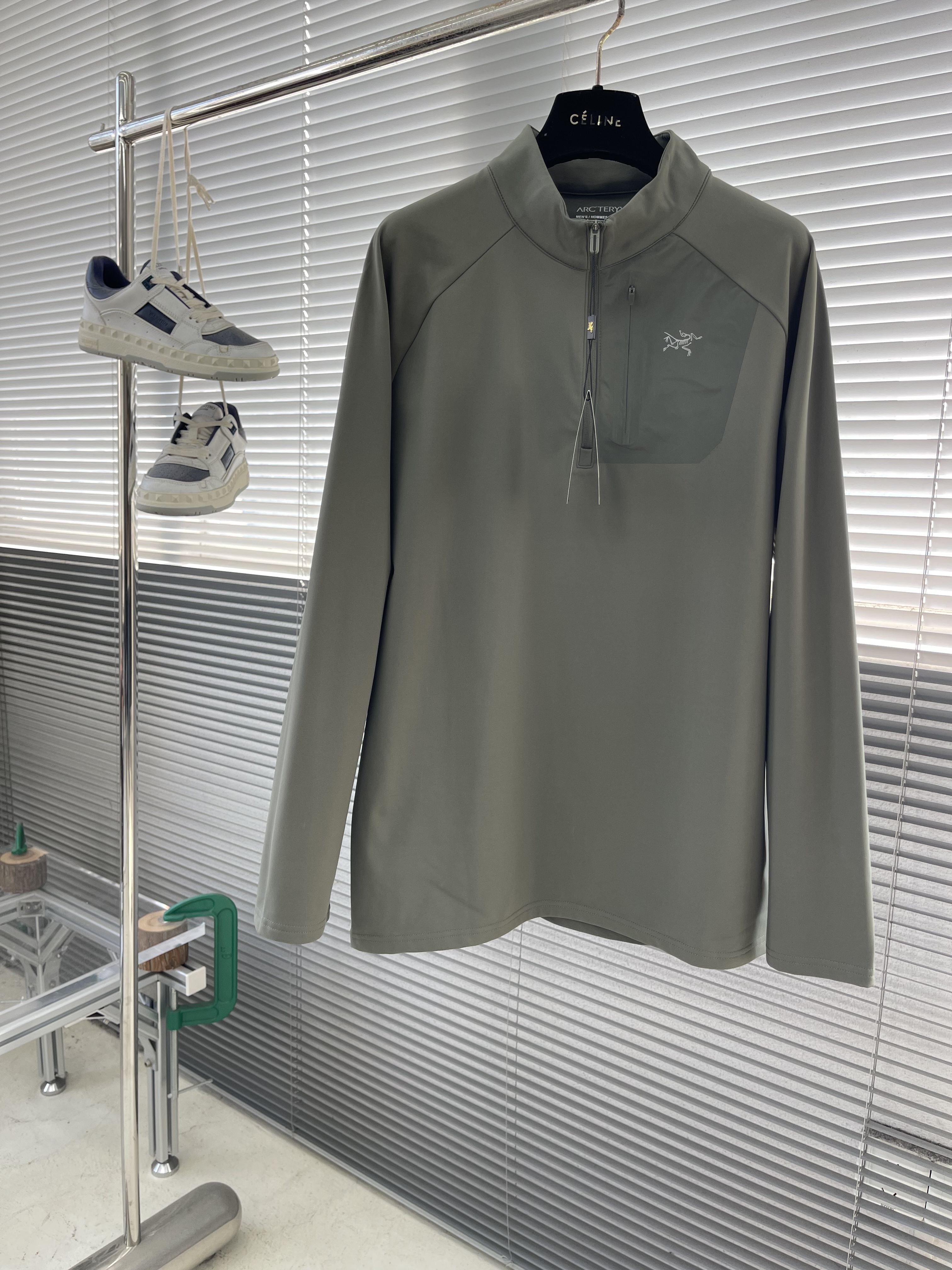 아크테릭스 ARC'TERYX 긴팔 티셔츠