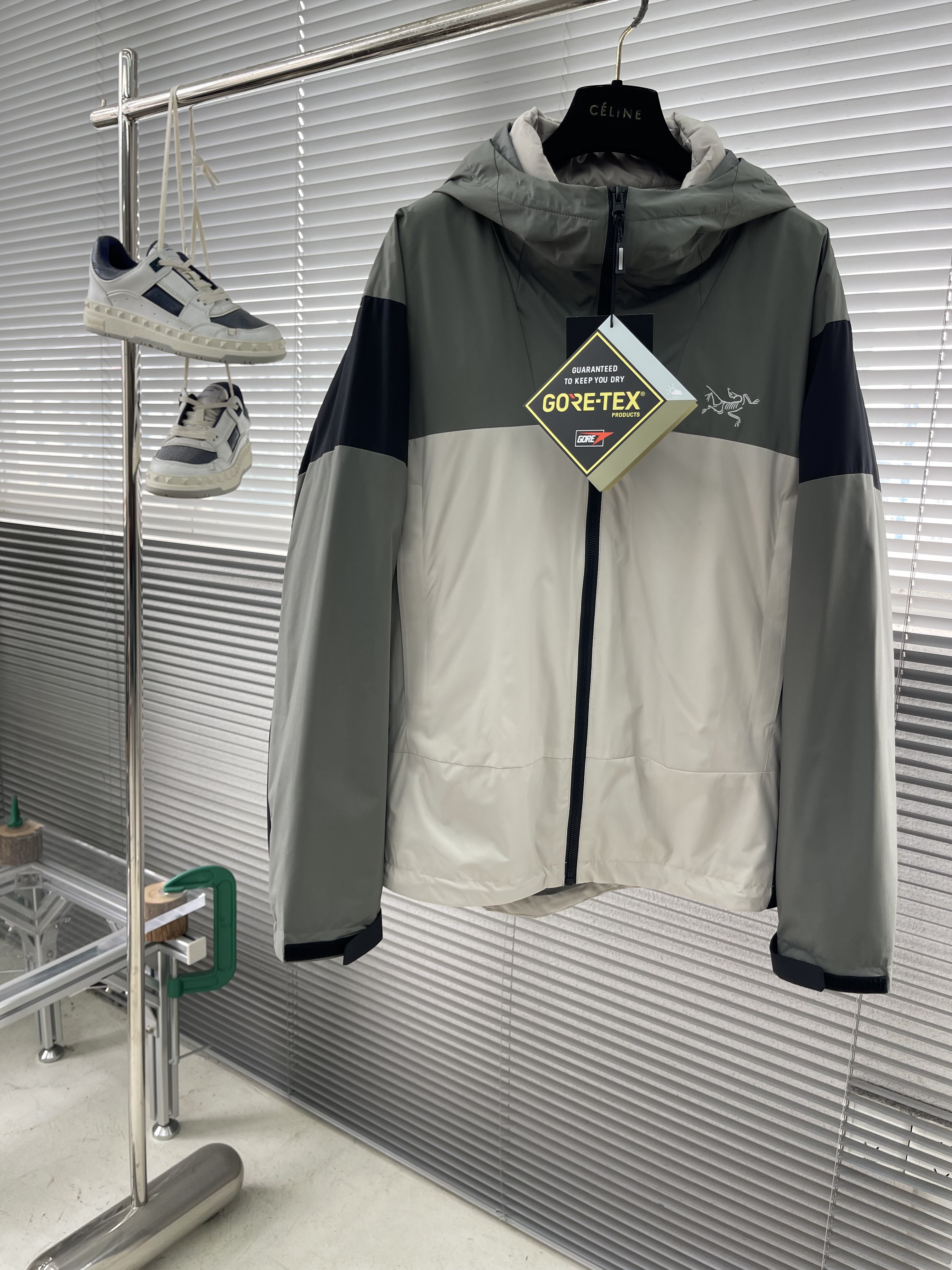 아크테릭스 ARC'TERYX 패딩