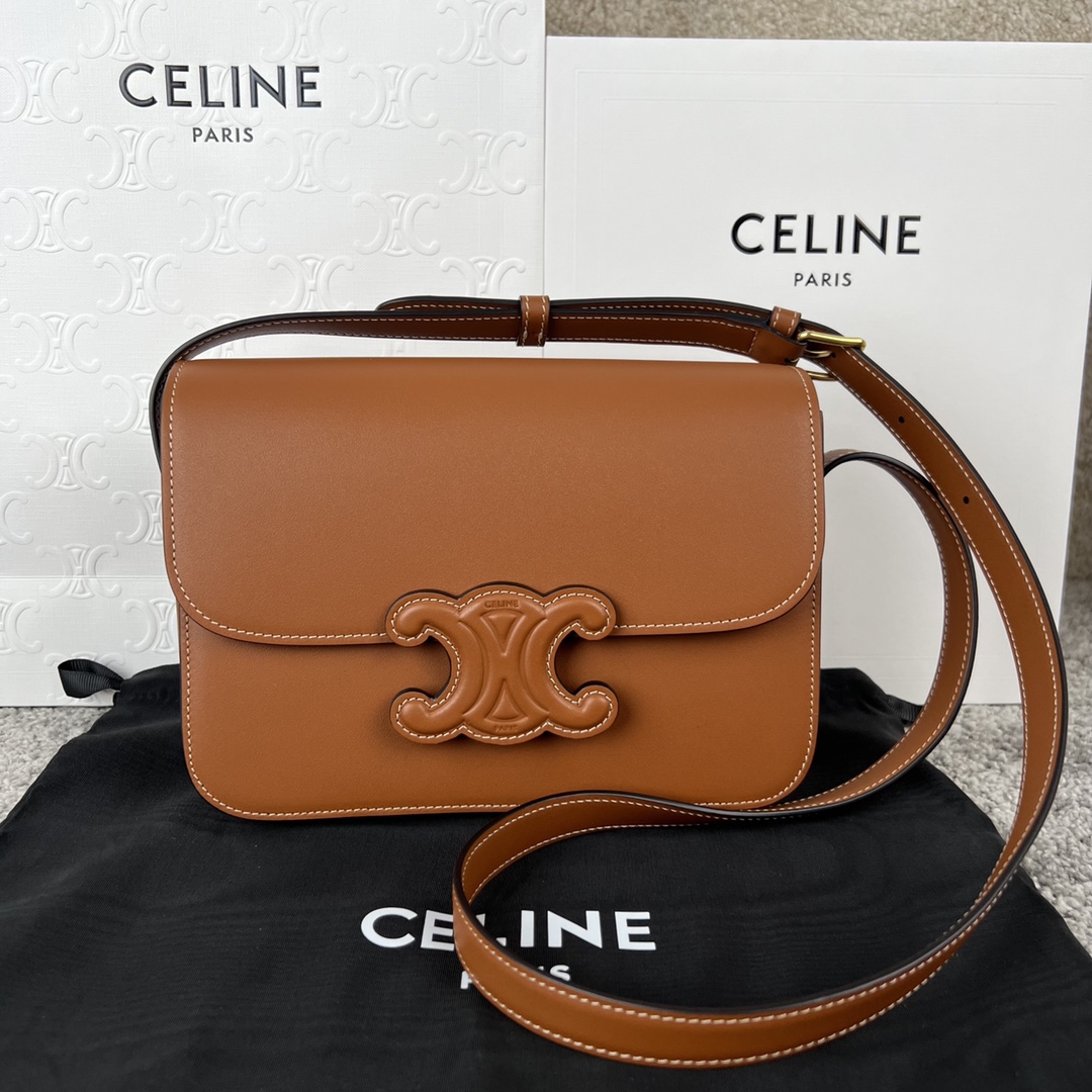 셀린느 Celine 199223 Medium TRIOMPHE Bag 22.5cm