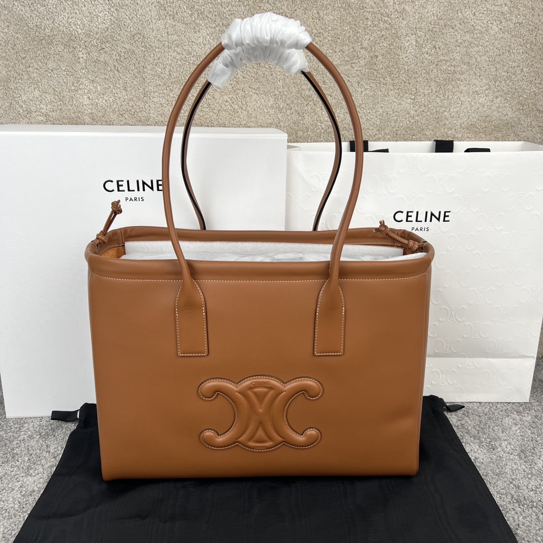 셀린느 Celine 199973 Cabas Drawstring Cuir Triomphe in Smooth Calfskin 44cm