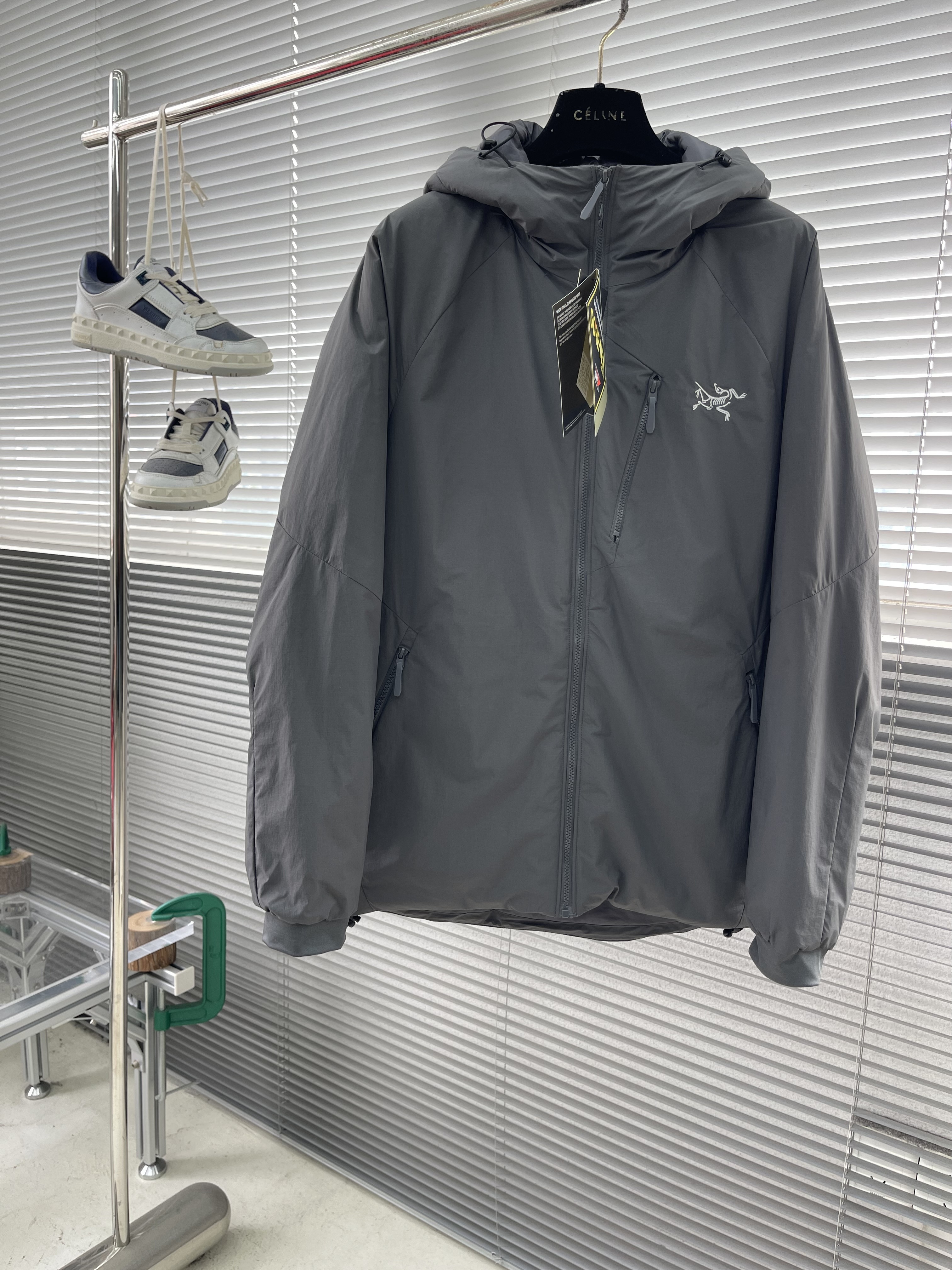 아크테릭스 ARC'TERYX 패딩