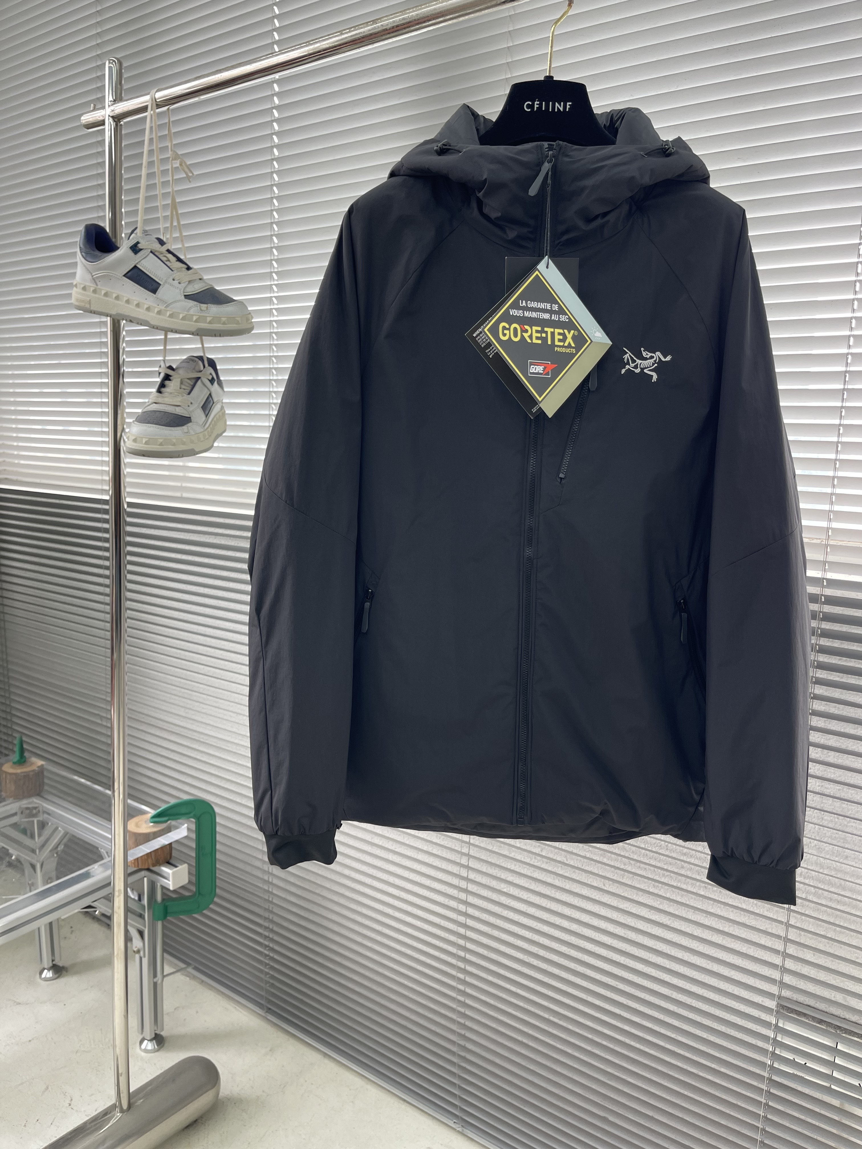 아크테릭스 ARC'TERYX 패딩