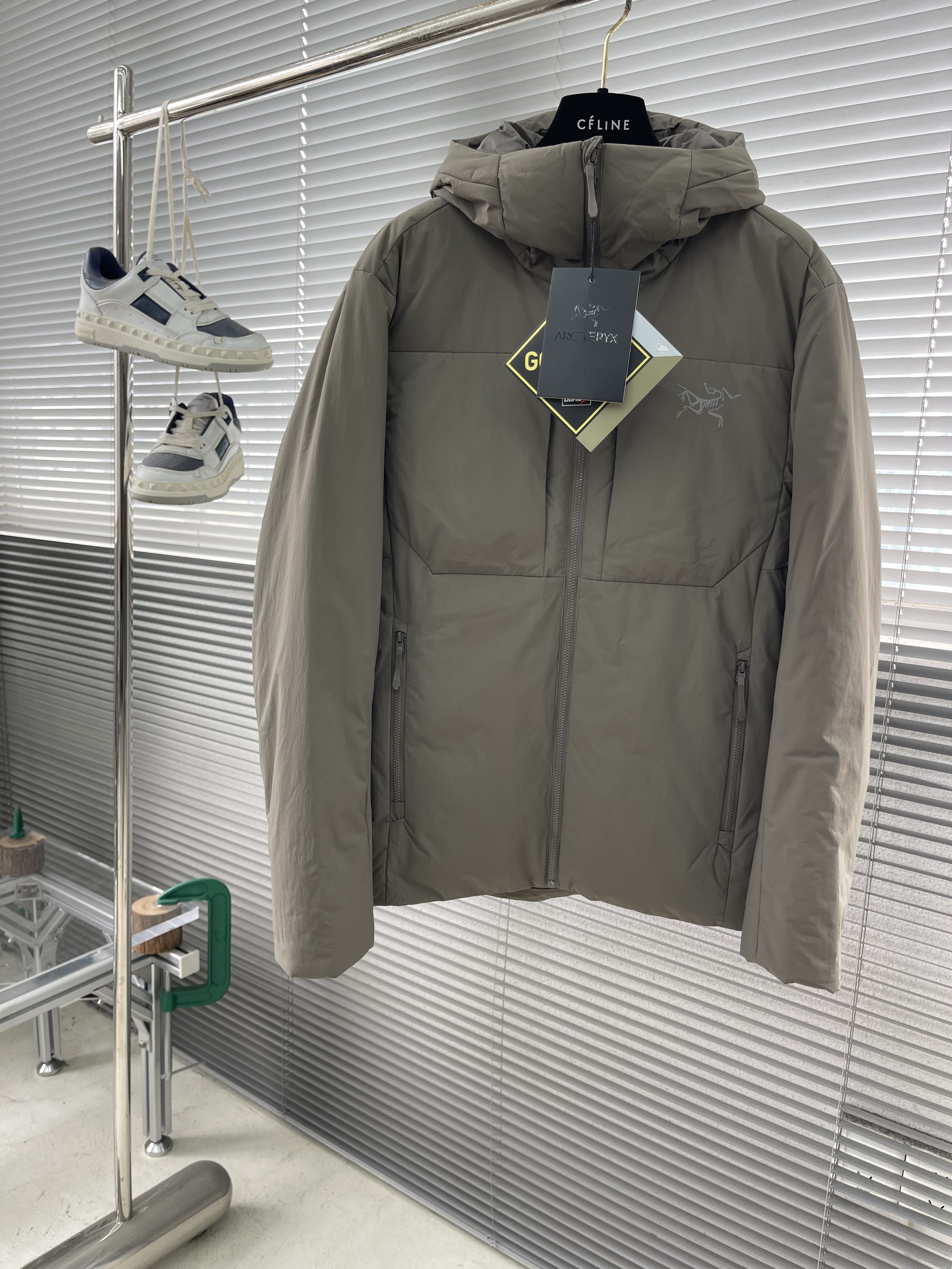 아크테릭스 ARC'TERYX 패딩