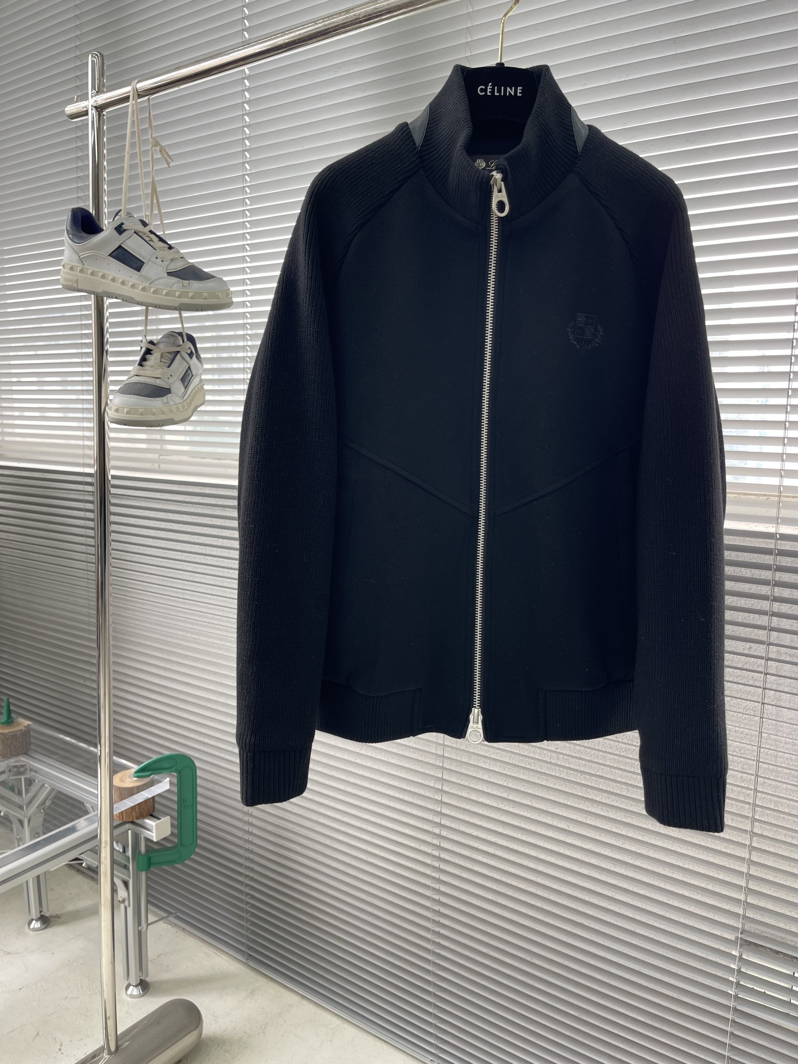 로로피아나 Loro Piana 다운재킷