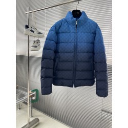 구찌 Gucci 다운재킷.