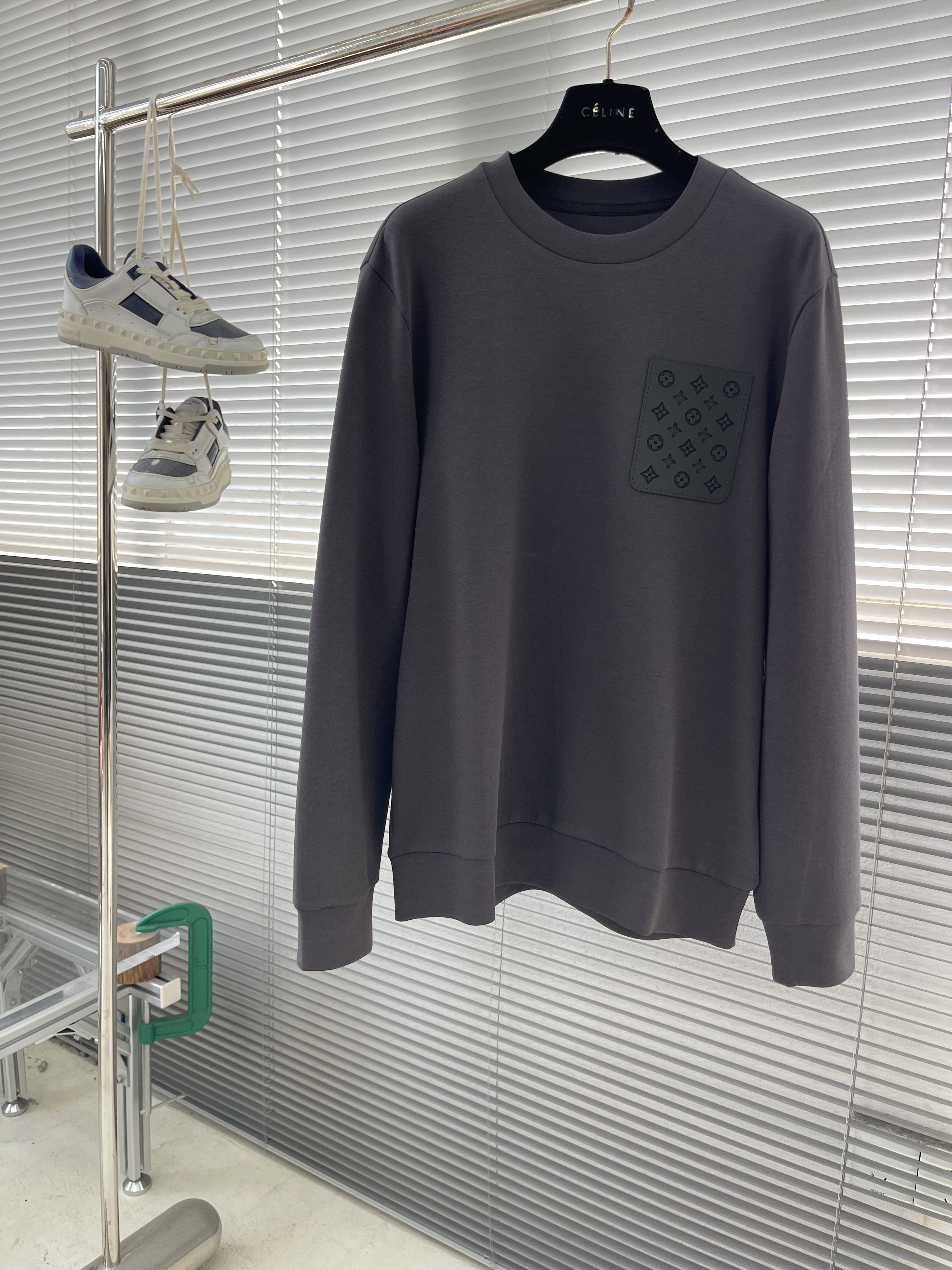 루이비통 Louis Vuitton 맨투맨