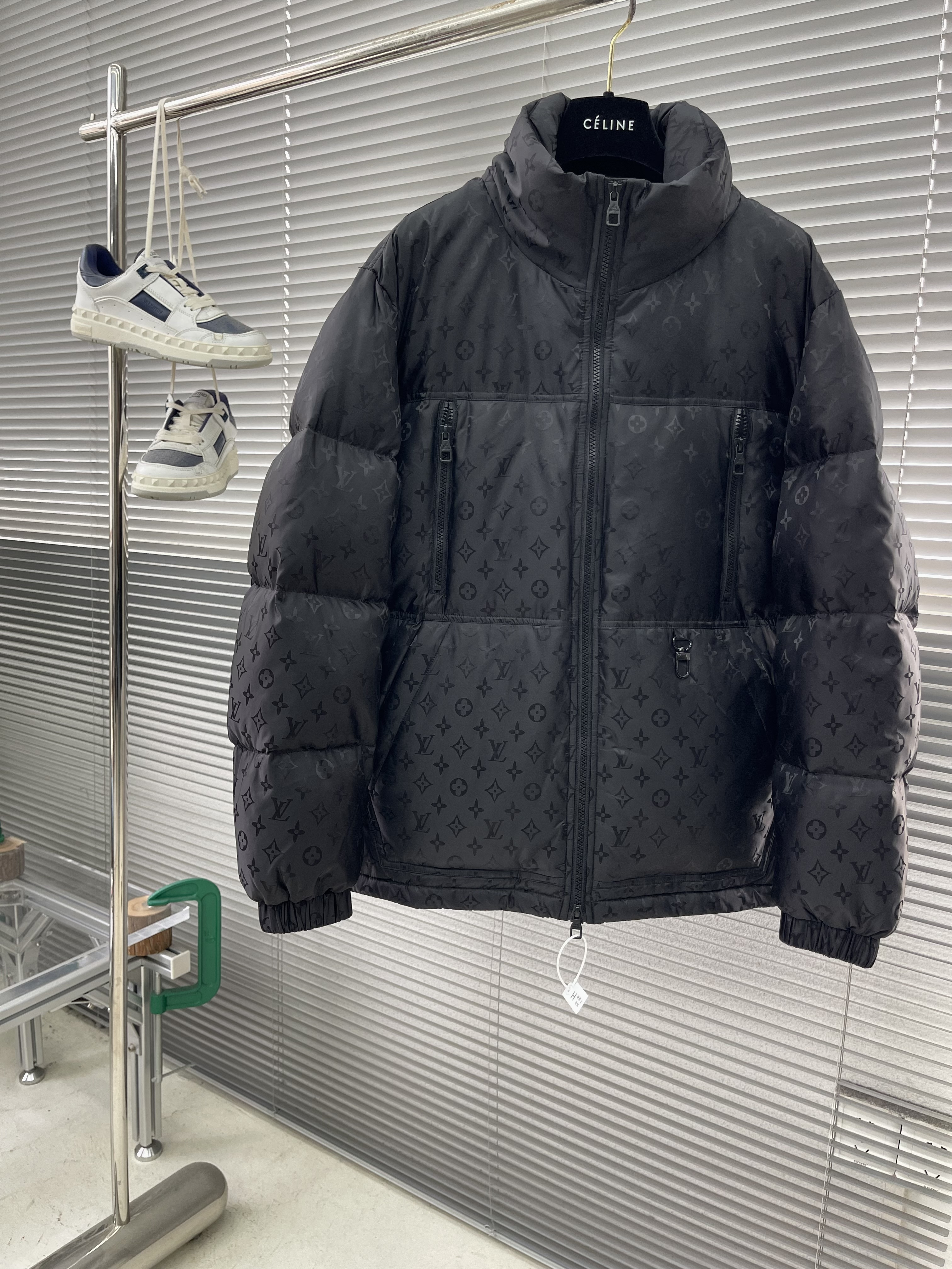 루이비통 Louis Vuitton 다운재킷