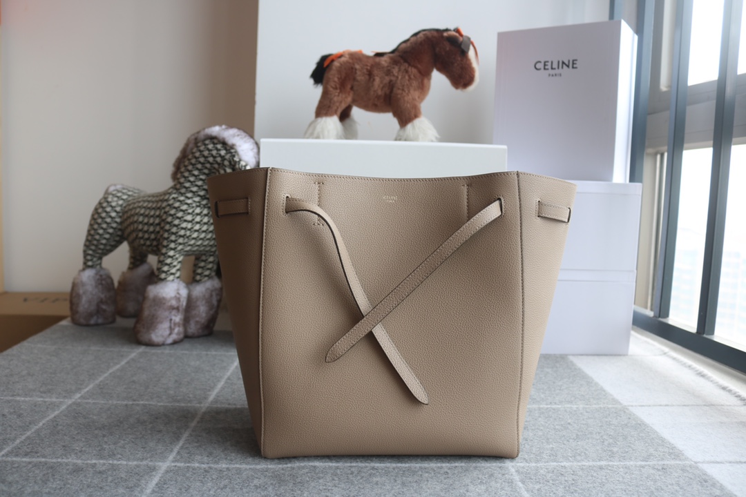 셀린느 Celine 189023 Small Cabas Phantom in Soft Grained Calfskin