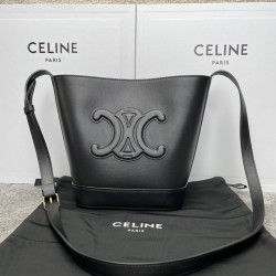 셀린느 Celine 198243 Small Bucket Bag Cuir Triomphe in Smooth Calfskin