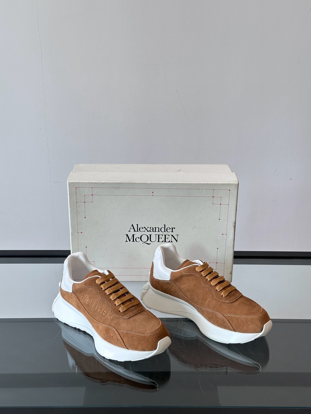 Alexander McQueen 스니커즈