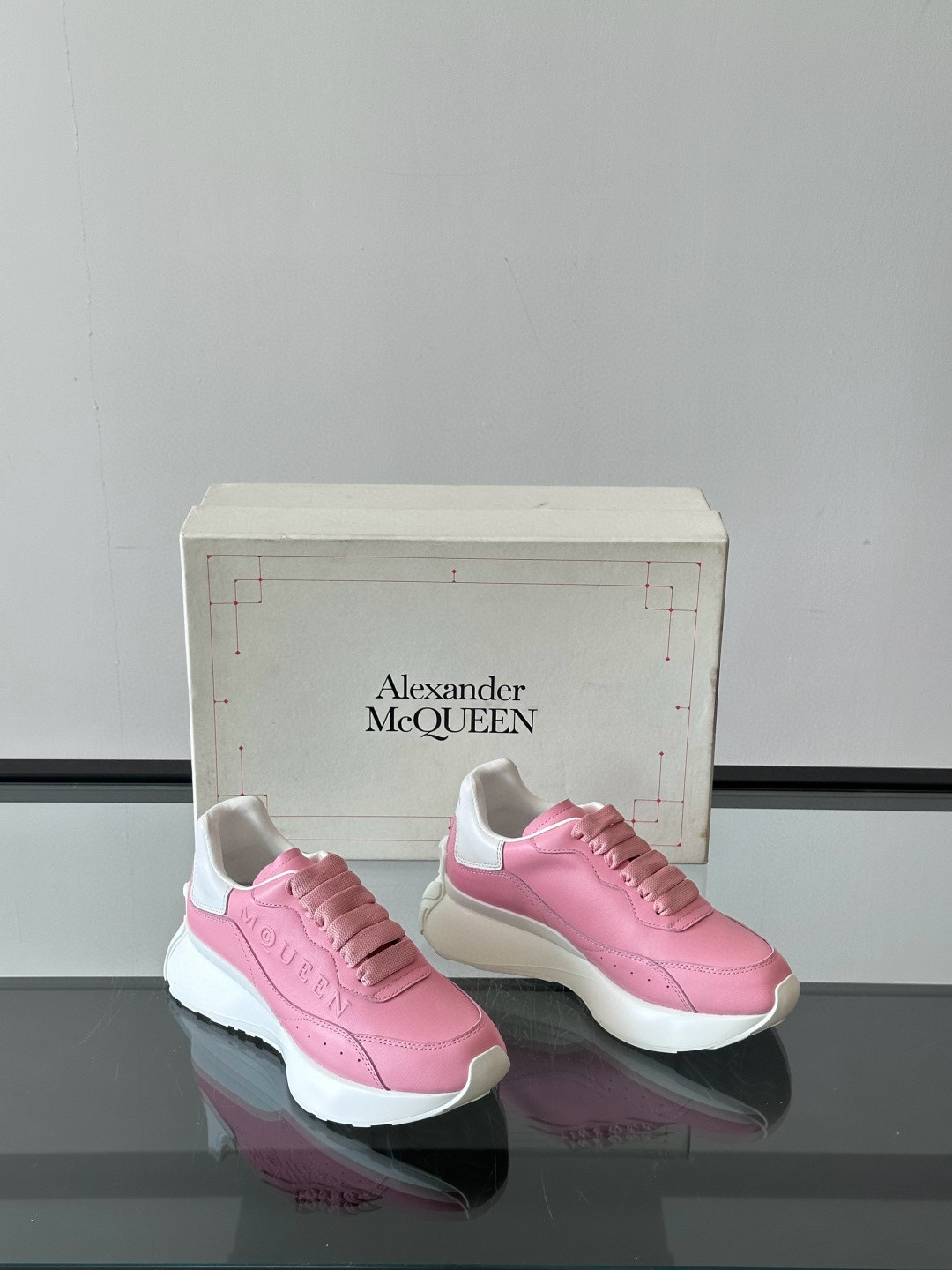 Alexander McQueen 스니커즈