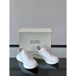 Alexander McQueen 스니커즈