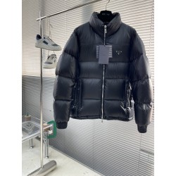 프라다 Prada 다운재킷