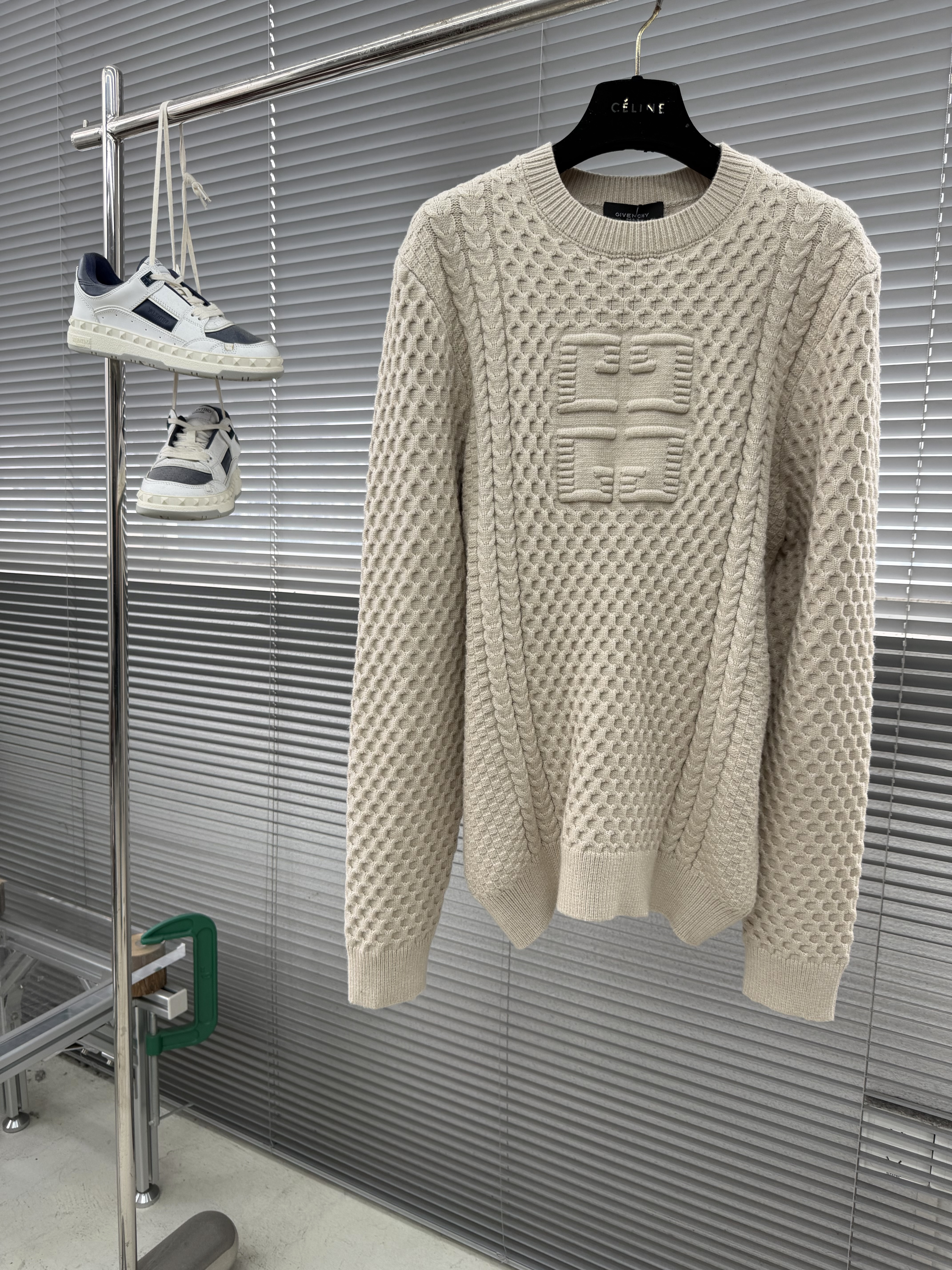 지방시 Givenchy 스웨터